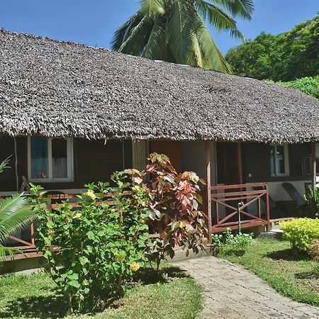 Ylang Hotel Ambondrona  Exterior foto